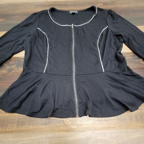 Forever 21+ Black Sweatshirt With Front Zipper and White Lines Size 3XL - Picture 4 of 9